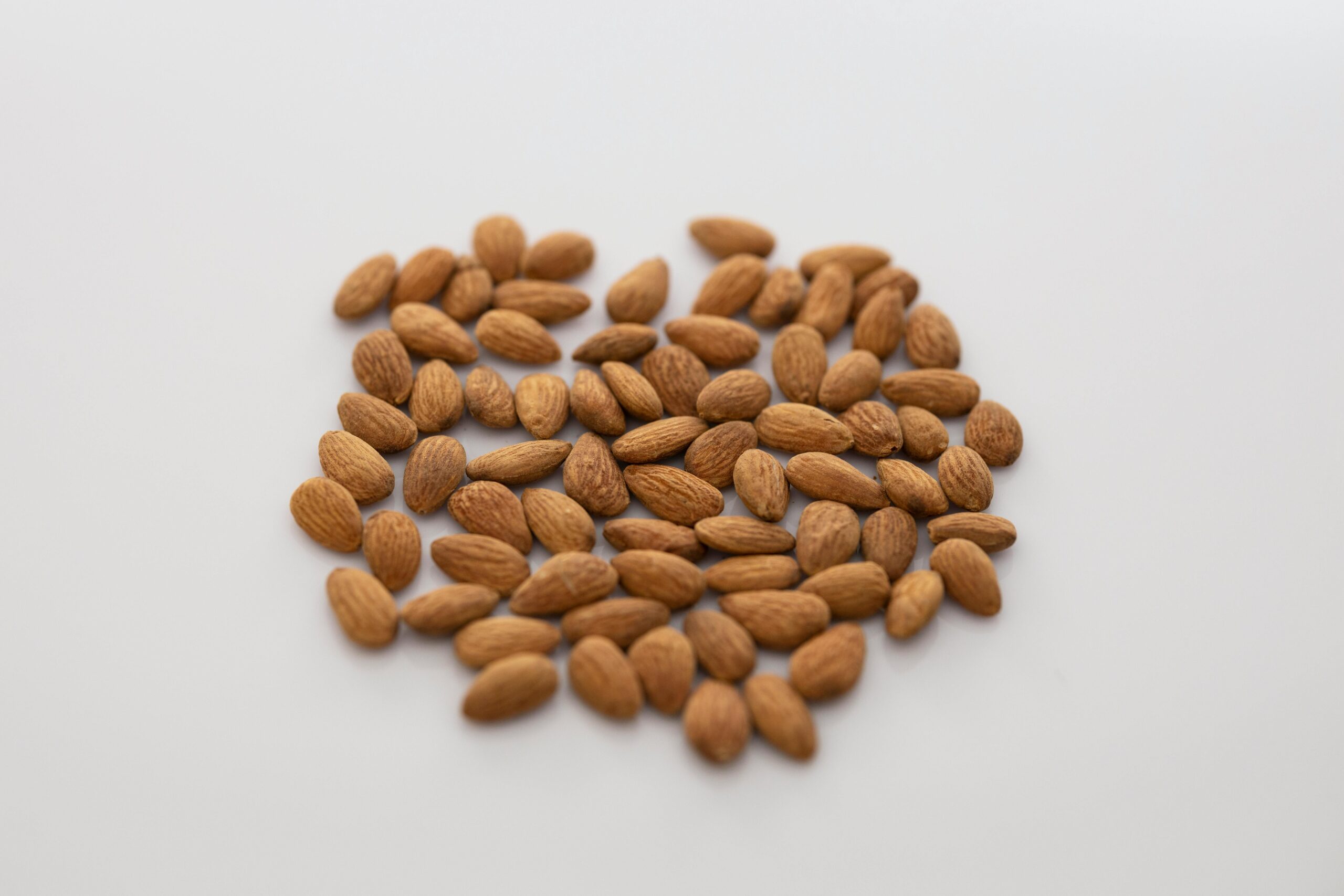 How Many Almonds to Eat Per Day